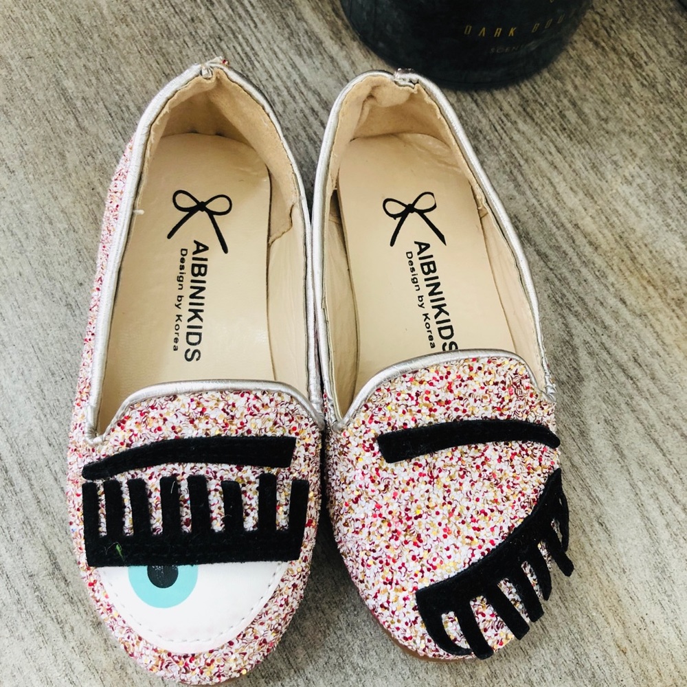 🎉🎊Host Pick!🎉🎊🛍, Sparkle Flat Shoes Girl!